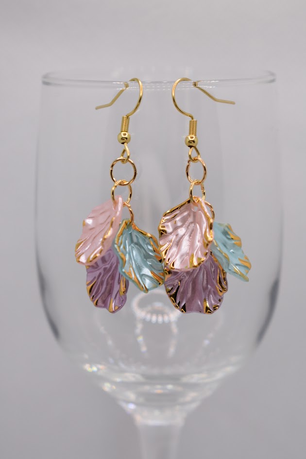 Merikaste trio värikäs – käsintehdyt korvakorut, suomalainen design | Kalakettuu