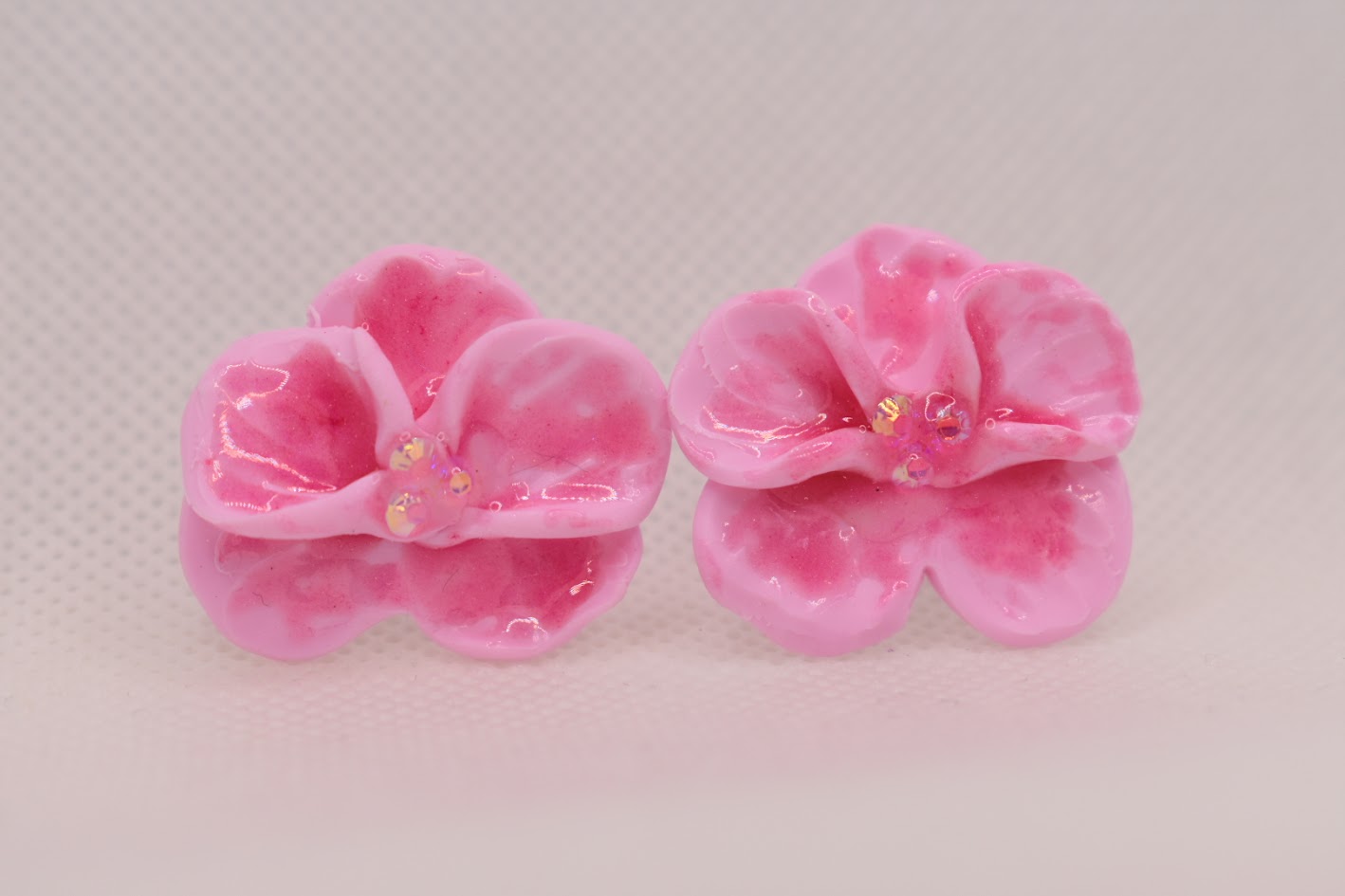 Kukkaisunelma Pinkki hohde – käsintehdyt korvakorut, suomalainen design | Kalakettuu