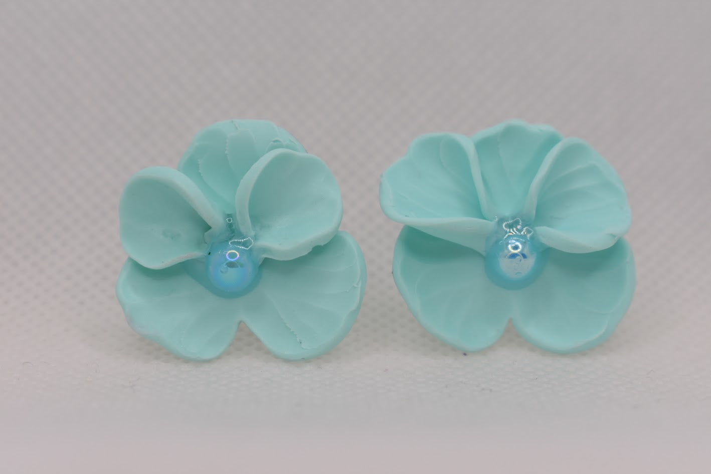 Kukkaisunelma Vaaleansininen – käsintehdyt korvakorut, suomalainen design | Kalakettuu