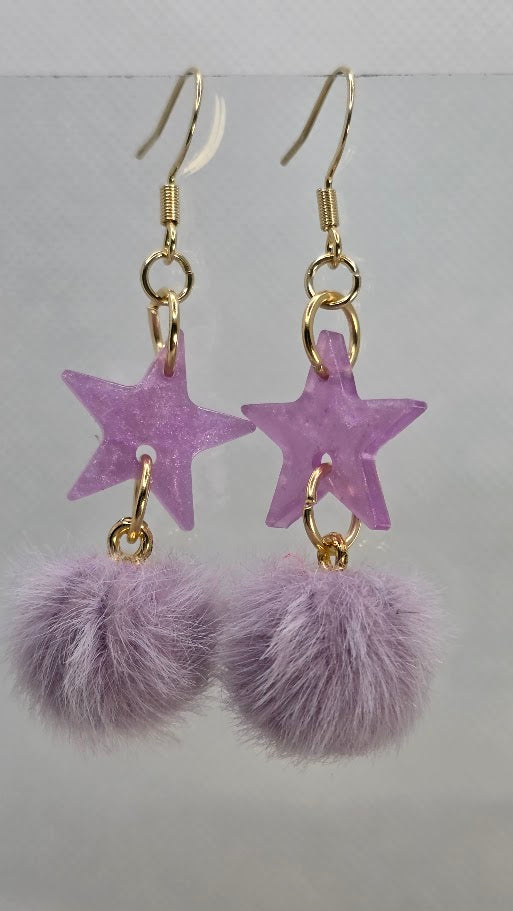 Tähti tupsu Vaalealiila