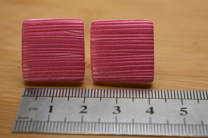 Neliö linja nappikorvakorut