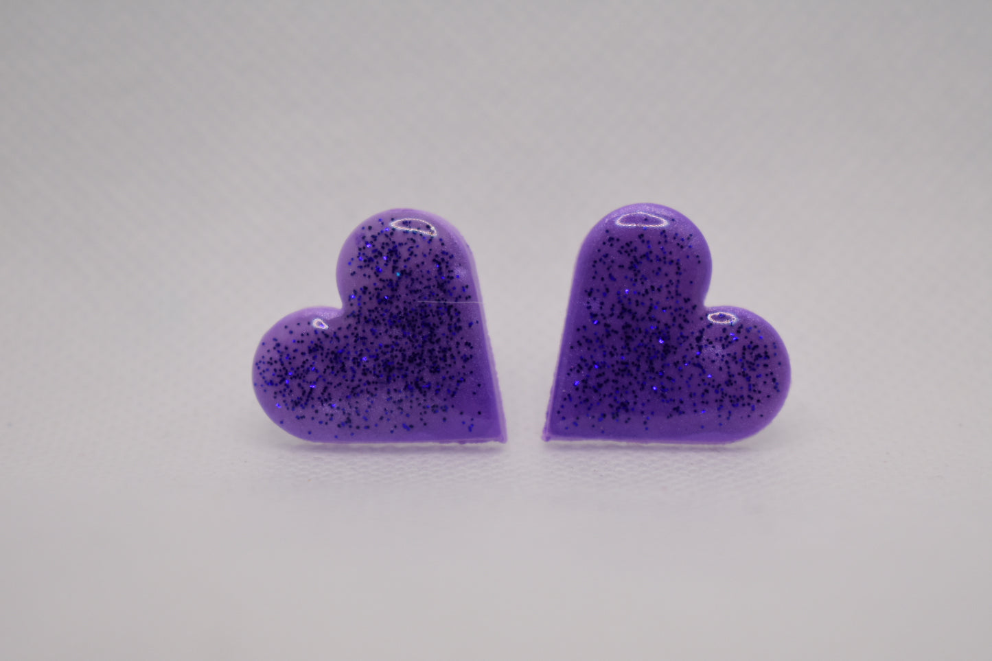 Stud earring Heart purple glitter