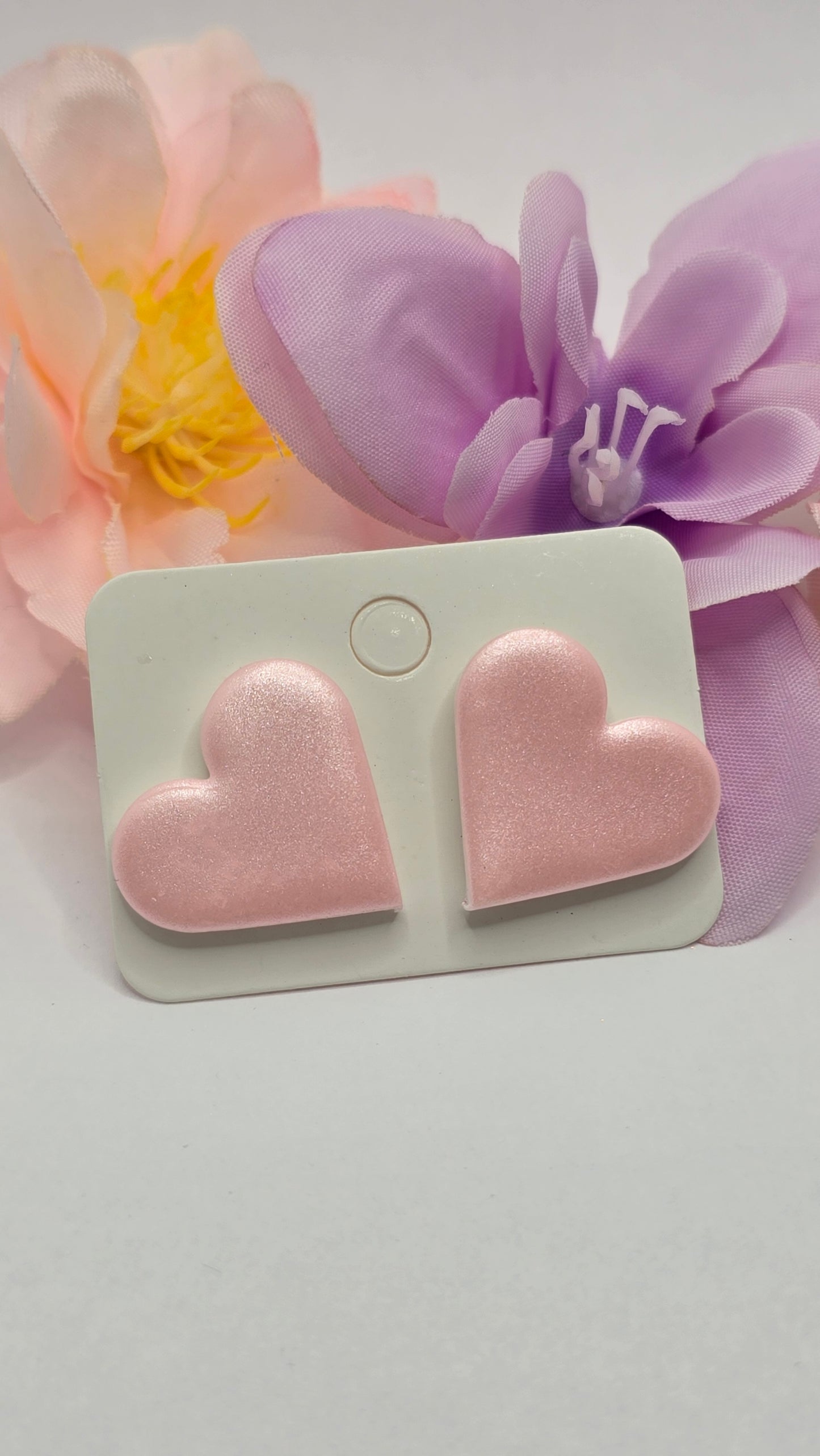 Stud earrings heart